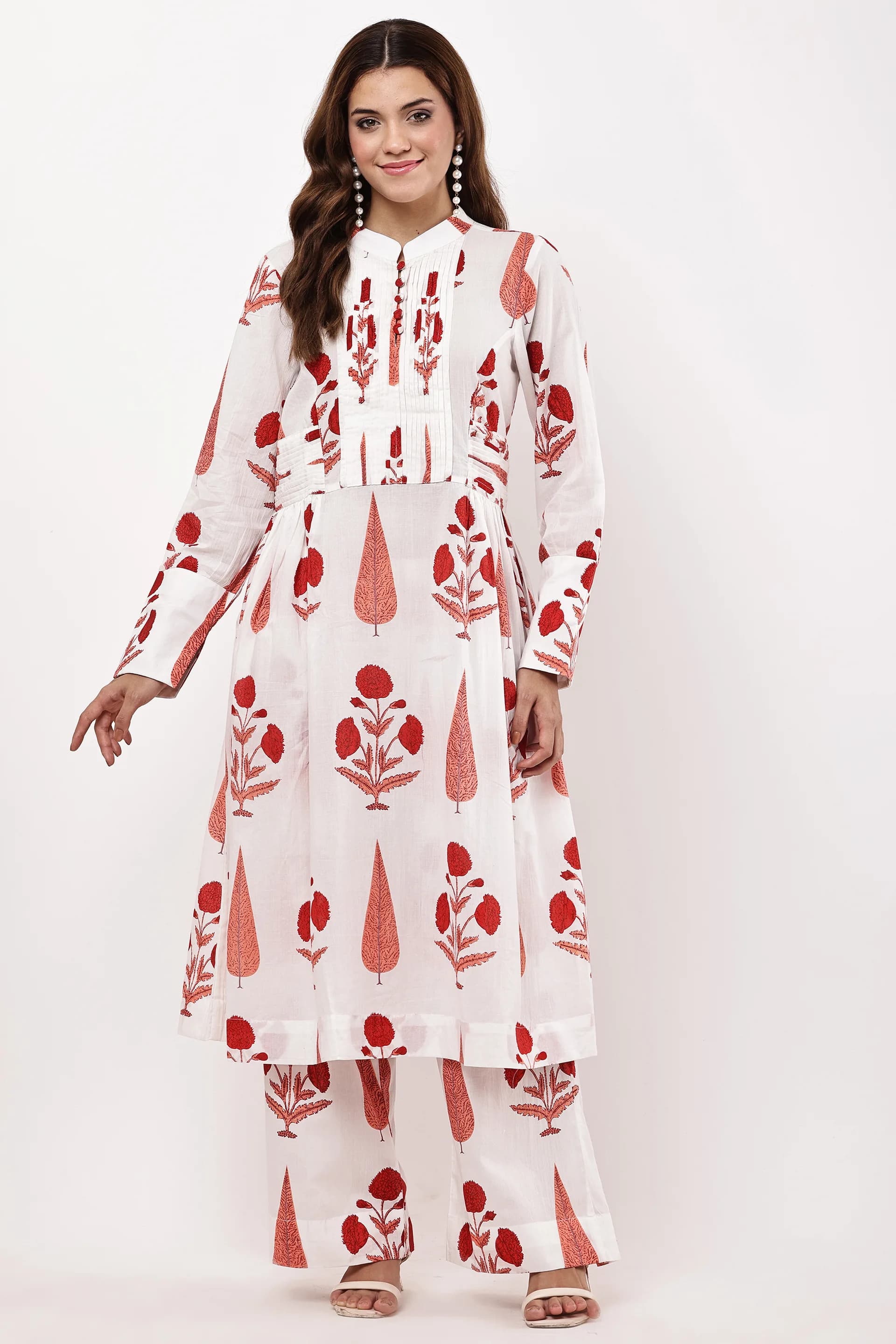 Women Off-White & Red Floral Printed A-Line Suit Set